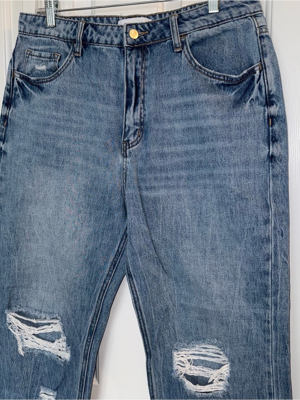 Vervet Maven Destroyed Ankle Jeans - Picture 8 of 10